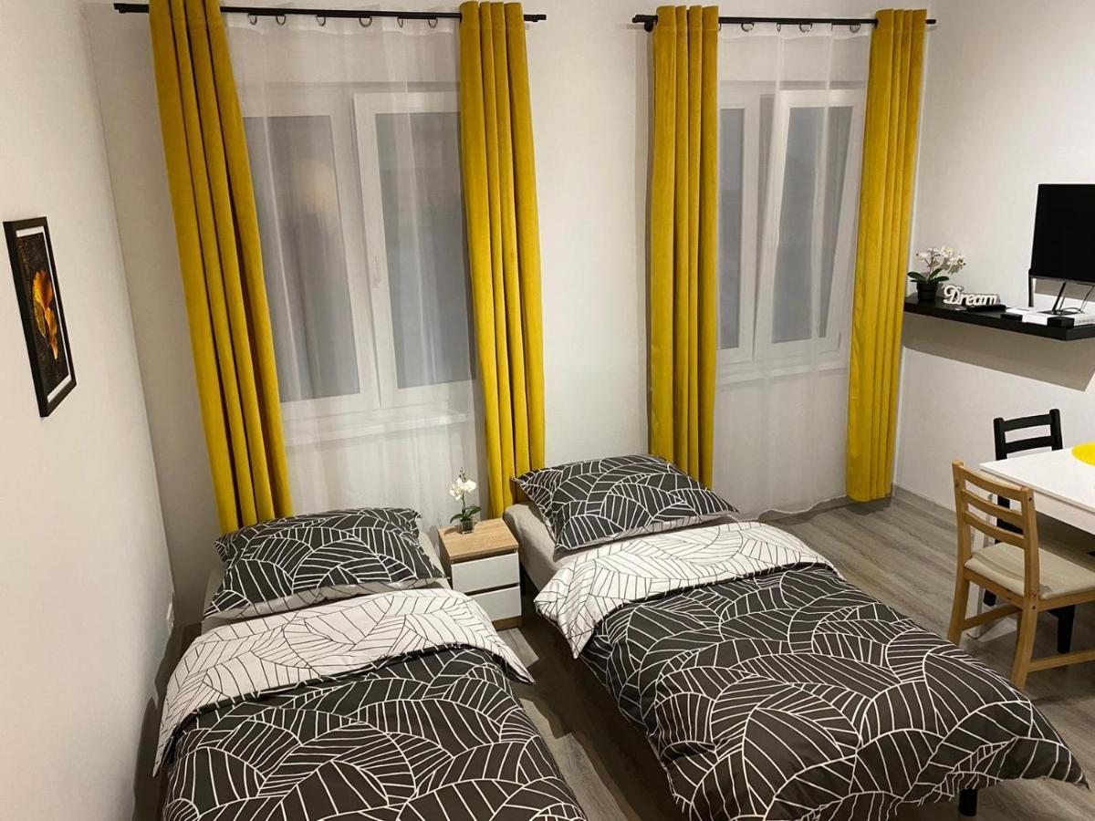 Апартаменти Apartament Przy Rynku Kambar Болеславець Екстер'єр фото